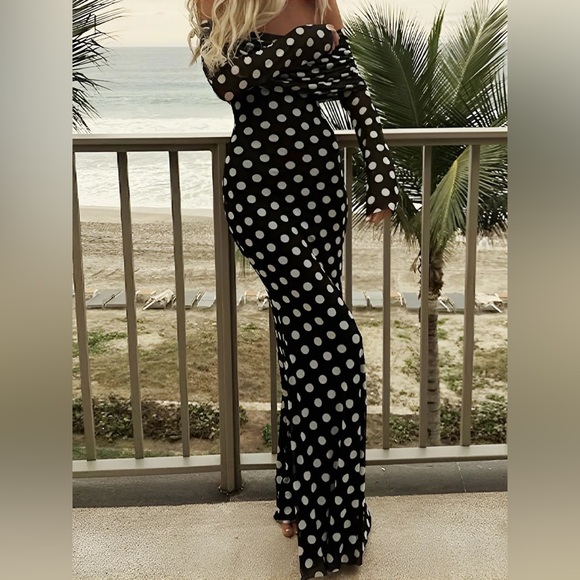 Black & white mesh long sleeve off shoulder maxi dress - stretchy & fully lined - Picture 3 of 5